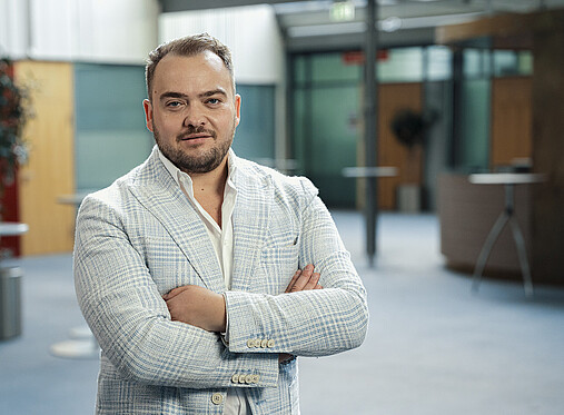 Foto zum Thema "was tun gegen Extremismus": Zu sehen ist Matthäus Fandrejewski, Vorsitzender der dbb jugend.