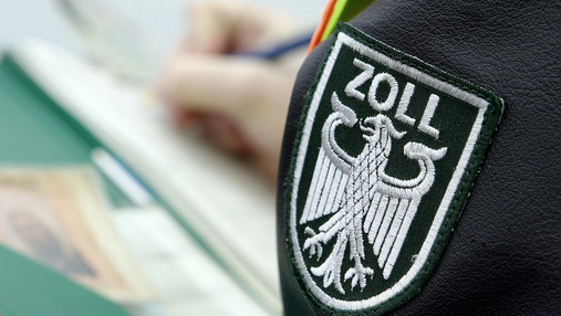 Foto zum Thema "BDZ Zoll": Zu sehen ist das Zoll-Wappen mit dem Bundesadler.